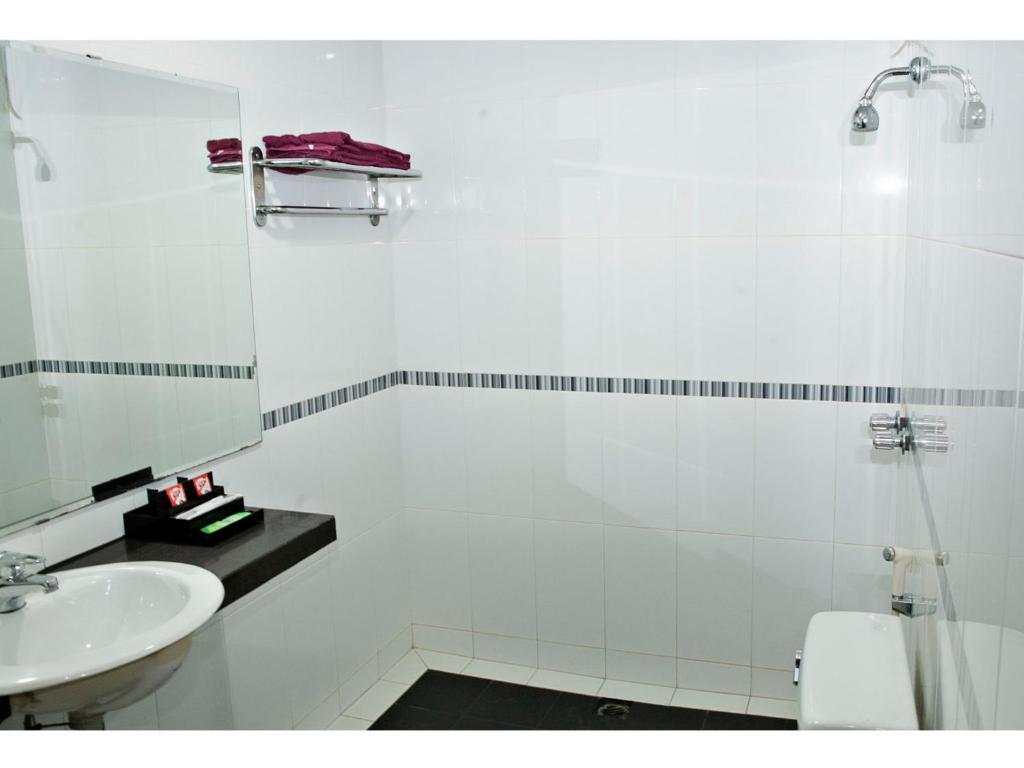 Hotel Celebes Makassar Room photo